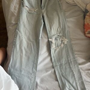 Garage Light Wash Distressed Straight-Leg Jeans